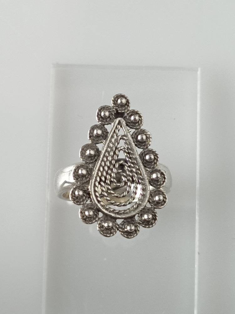 oxidized silver ring, vintage silver ring, drop shaped ring, antique style silver ring, drop shaped silver ring, bohemian ring, Australia, Zorbajewellers