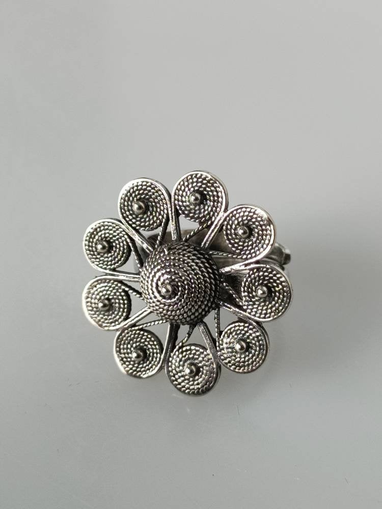Large flower ring, spring flower ring, silver flower ring, Oxidized flower ring, oxidized silver ring, adjustable silver ring, Australia, Zorbajewellers