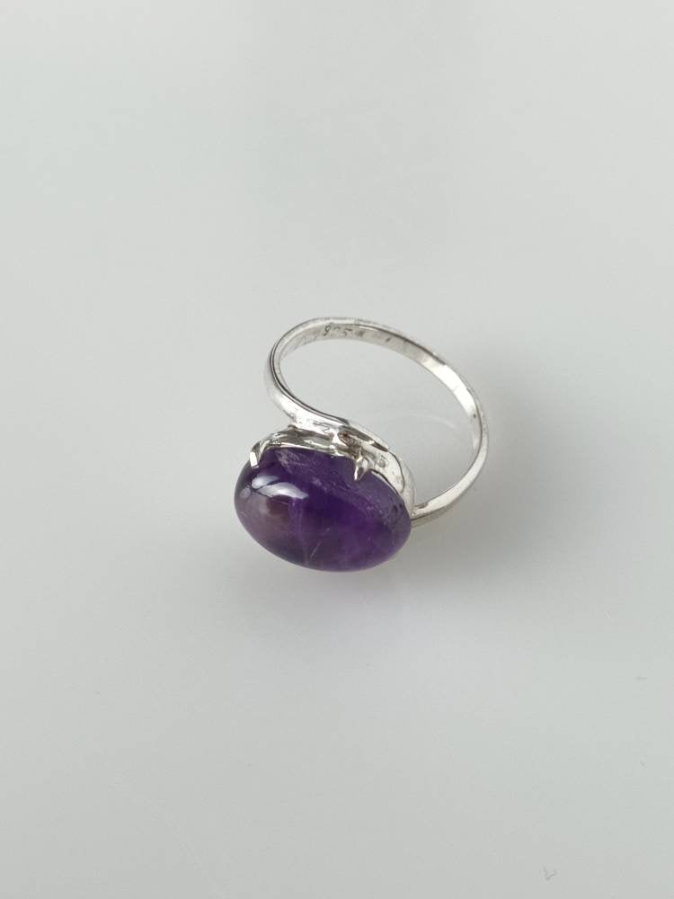 Purple gem ring, Silver Amethyst Ring, simple Amethyst ring, sterling silver ring, minimalist gemstone ring, oval amethyst ring, Australia, Zorbajewellers
