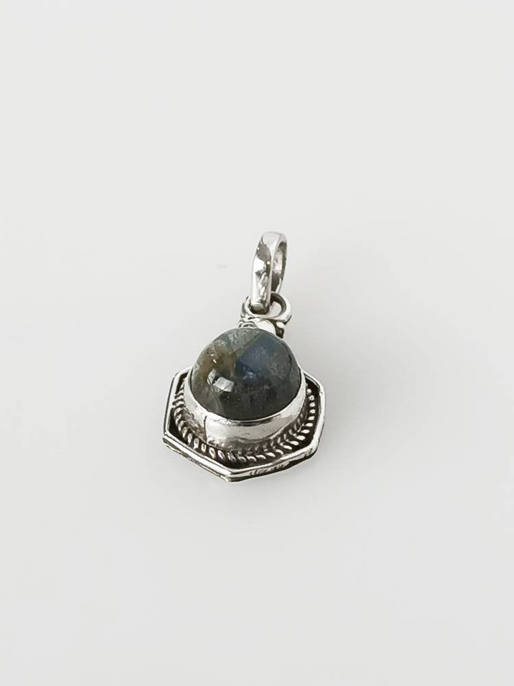 Labradorite pendant, silver Labradorite pendant, Hexagon Labradorite pendant, solid sterling silver pendant, minimalist pendant, Australia, Zorbajewellers