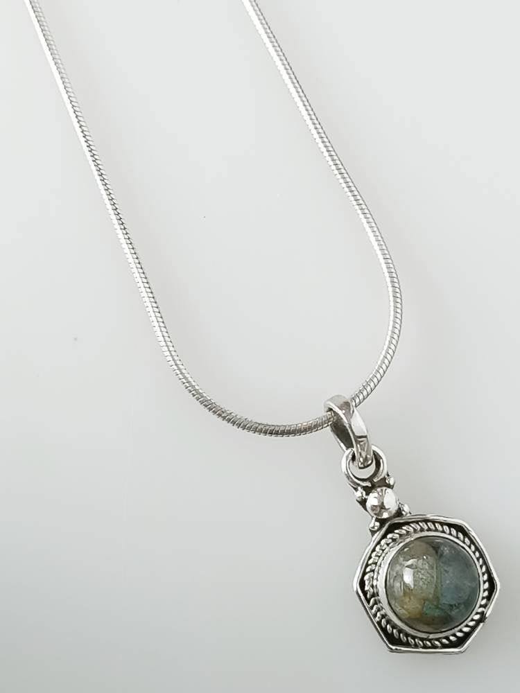 Labradorite pendant, silver Labradorite pendant, Hexagon Labradorite pendant, solid sterling silver pendant, minimalist pendant, Australia, Zorbajewellers