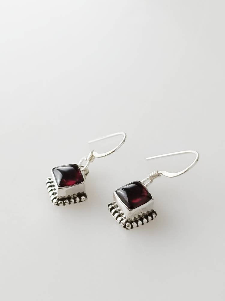 Square Boho Red Garnet earrings, Red garnet earrings in sterling silver, red wine colour gemstones, Capricorn, January birthstone, Australia, Zorbajewellers