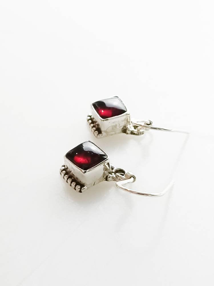 Square Boho Red Garnet earrings, Red garnet earrings in sterling silver, red wine colour gemstones, Capricorn, January birthstone, Australia, Zorbajewellers