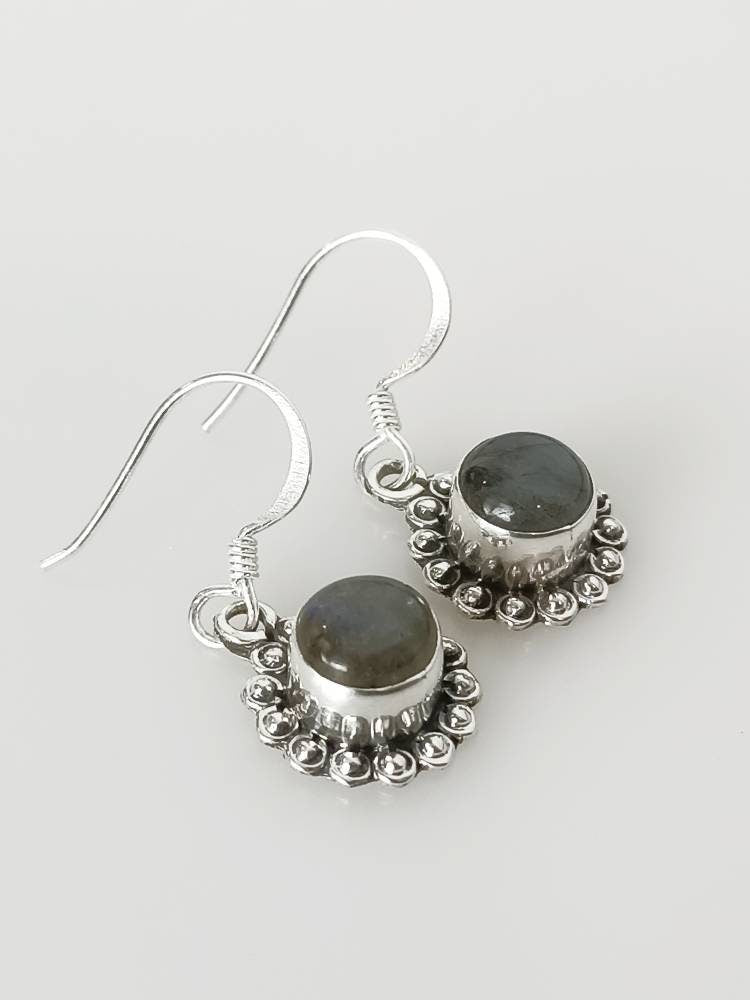 LABRADORITE Gems 925 Oxidized SILVER BEADS earrings, Round Gray Labradorite Gems Silver Earrings, Green Blue Gray Gems Earrings, Australia, Zorbajewellers