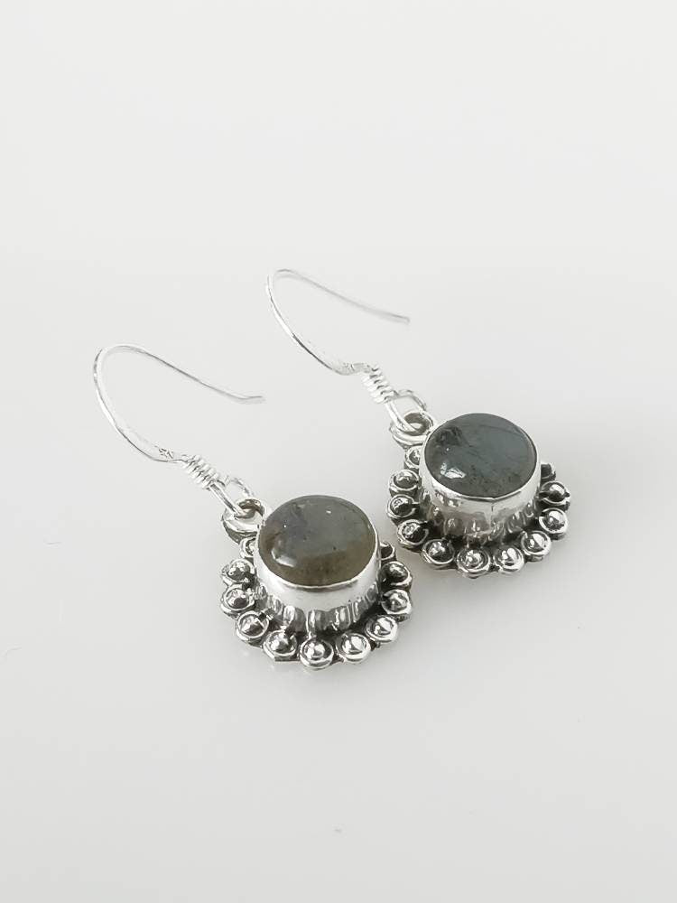 LABRADORITE Gems 925 Oxidized SILVER BEADS earrings, Round Gray Labradorite Gems Silver Earrings, Green Blue Gray Gems Earrings, Australia, Zorbajewellers