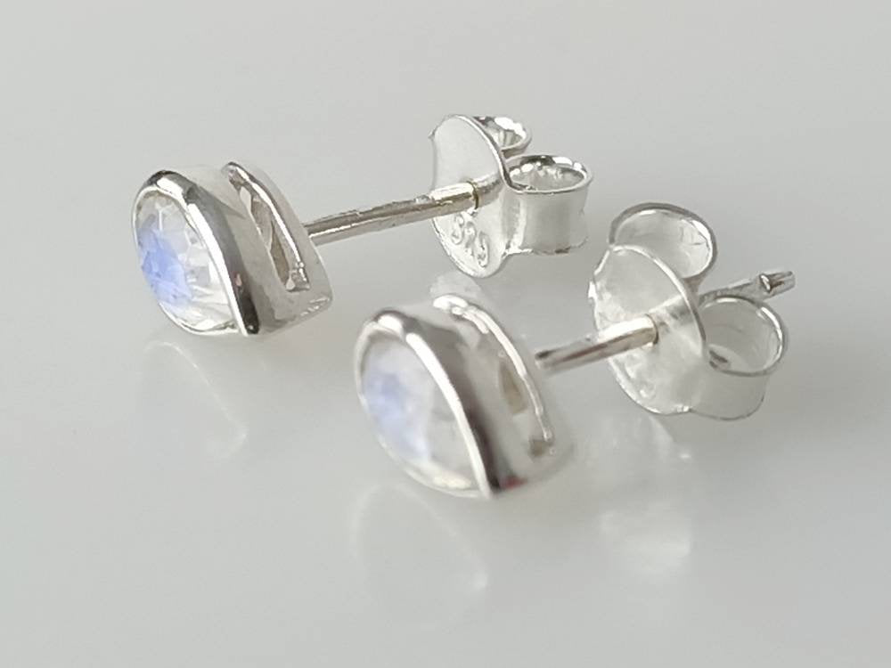 Genuine MOONSTONE Gems SOLID 925 SILVER Minimalist Teardrop/Pear/ Leaf Shaped Stud Earrings, June Birthstone & Cancer Zodiac Gift, Australia, Zorbajewellers