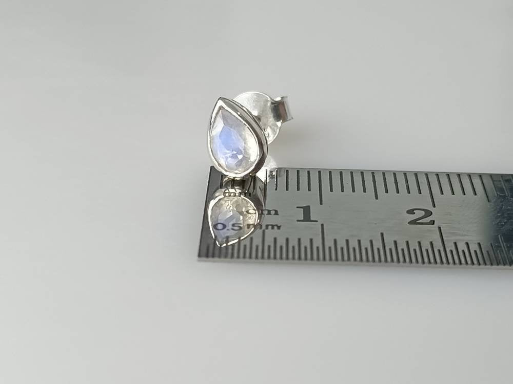 Genuine MOONSTONE Gems SOLID 925 SILVER Minimalist Teardrop/Pear/ Leaf Shaped Stud Earrings, June Birthstone & Cancer Zodiac Gift, Australia, Zorbajewellers