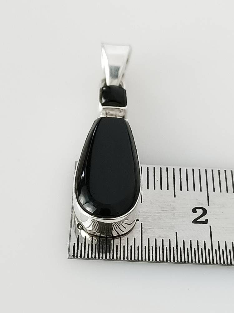 Beautiful Long Black Onyx Gems 925 Silver Contemporary Pendant, Leaf Shaped Onyx Pendant, Leo Zodiac December Birthstone Gift, Australia, Zorbajewellers
