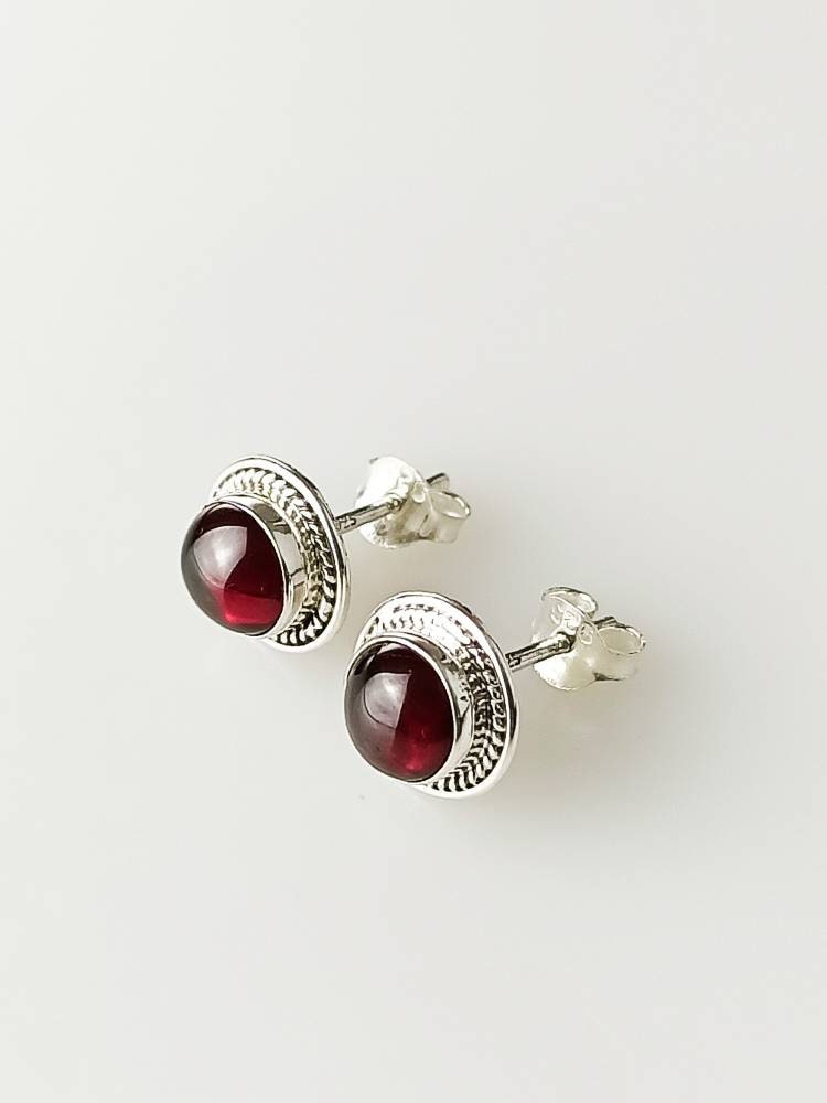 Genuine Red GARNET GEMSTONES 925 Oxidized SILVER Round Stud Earrings, Bohemian Garnet Studs, Capricorn Zodiac January Birthstone, Australia, Zorbajewellers