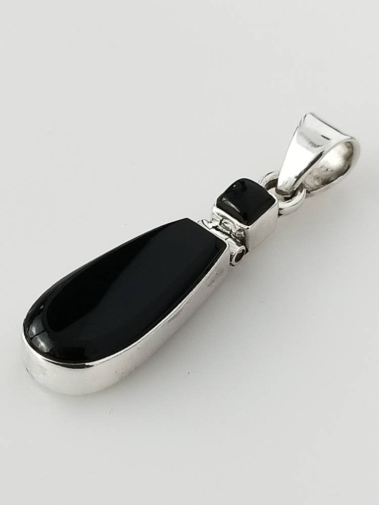 Beautiful Long Black Onyx Gems 925 Silver Contemporary Pendant, Leaf Shaped Onyx Pendant, Leo Zodiac December Birthstone Gift, Australia, Zorbajewellers
