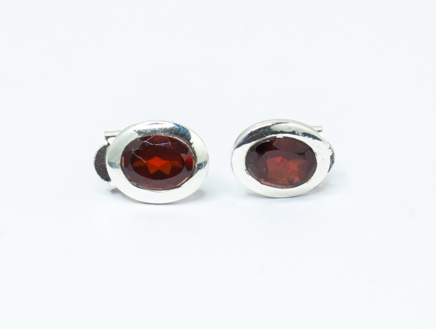 Oval Shaped Genuine Red GARNET Gemstone 925 SILVER Stud Earrings, Red Garnet Stud Earrings, Capricorn Zodiac January Birthstone, Australia, Zorbajewellers
