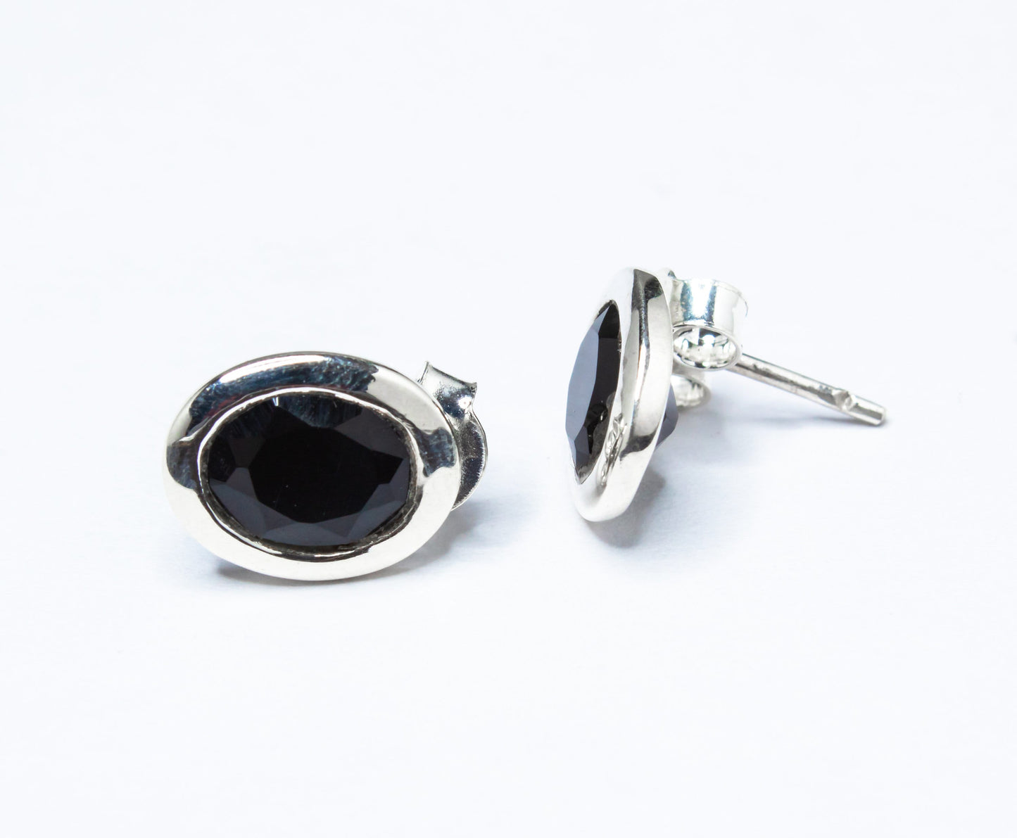 Genuine Black ONYX Gemstones Solid 925 Sterling Silver Oval Simple Stud Earrings, Black Stud, Leo Zodiac December Birthstone, Australia, Zorbajewellers