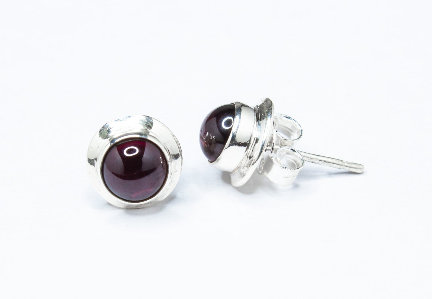 Genuine Red GARNET Gems 925 Silver Round Simple Stud Earrings, Round Garnet Stud Earrings, Capricorn Zodiac January Birthstone, Australia, Zorbajewellers