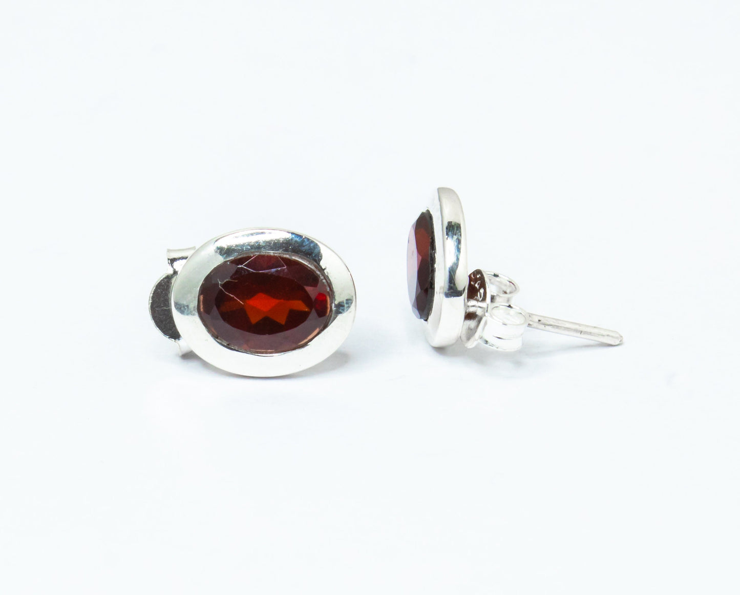 Oval Shaped Genuine Red GARNET Gemstone 925 SILVER Stud Earrings, Red Garnet Stud Earrings, Capricorn Zodiac January Birthstone, Australia, Zorbajewellers