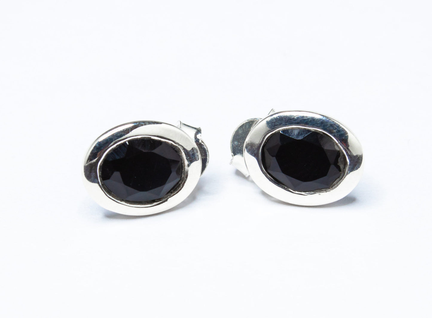 Genuine Black ONYX Gemstones Solid 925 Sterling Silver Oval Simple Stud Earrings, Black Stud, Leo Zodiac December Birthstone, Australia, Zorbajewellers
