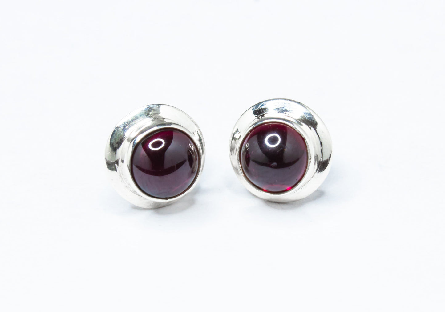 Genuine Red GARNET Gems 925 Silver Round Simple Stud Earrings, Round Garnet Stud Earrings, Capricorn Zodiac January Birthstone, Australia, Zorbajewellers