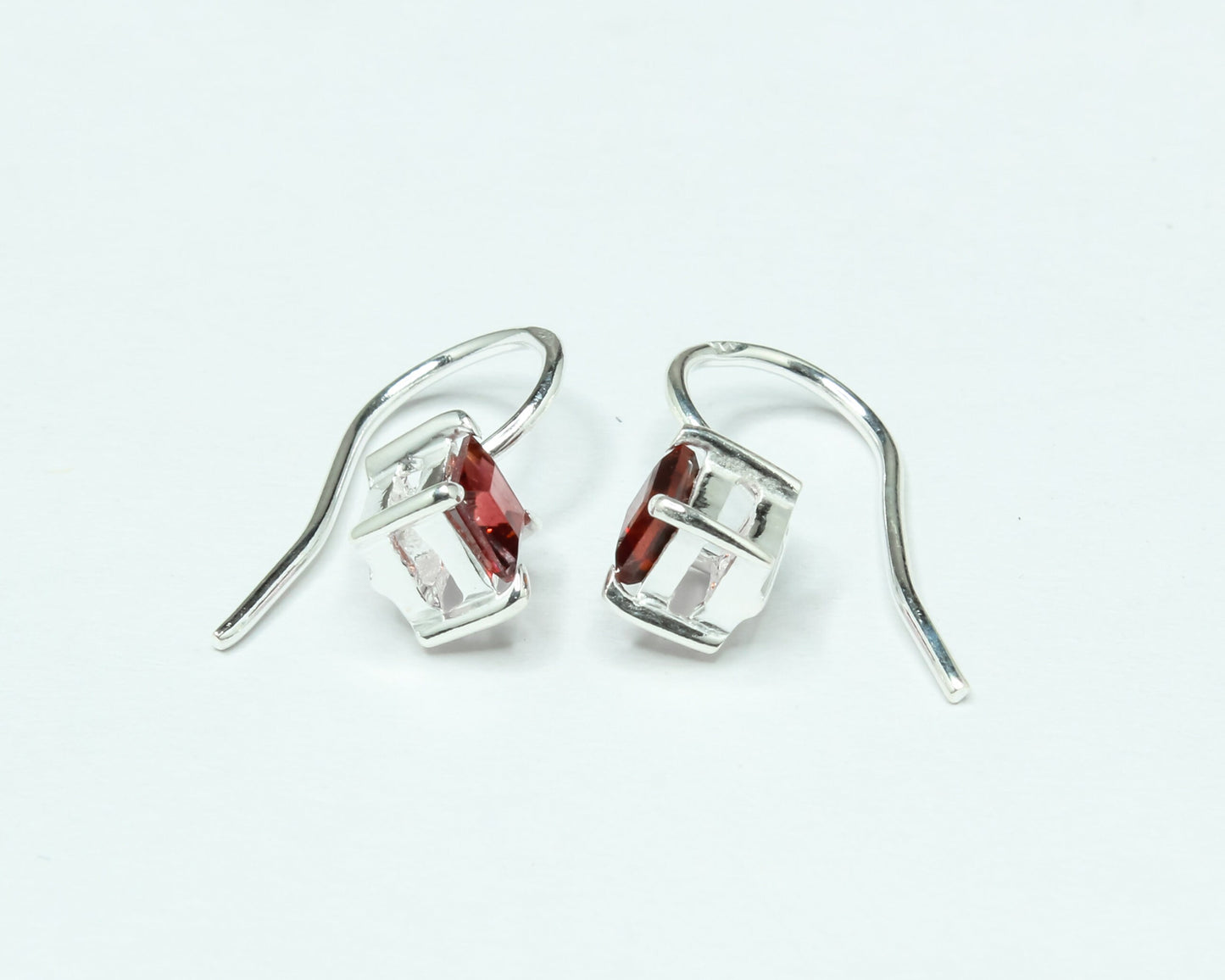 Square Red GARNET Gems 925 Silver Simple Prong Set Latch-Back Earrings