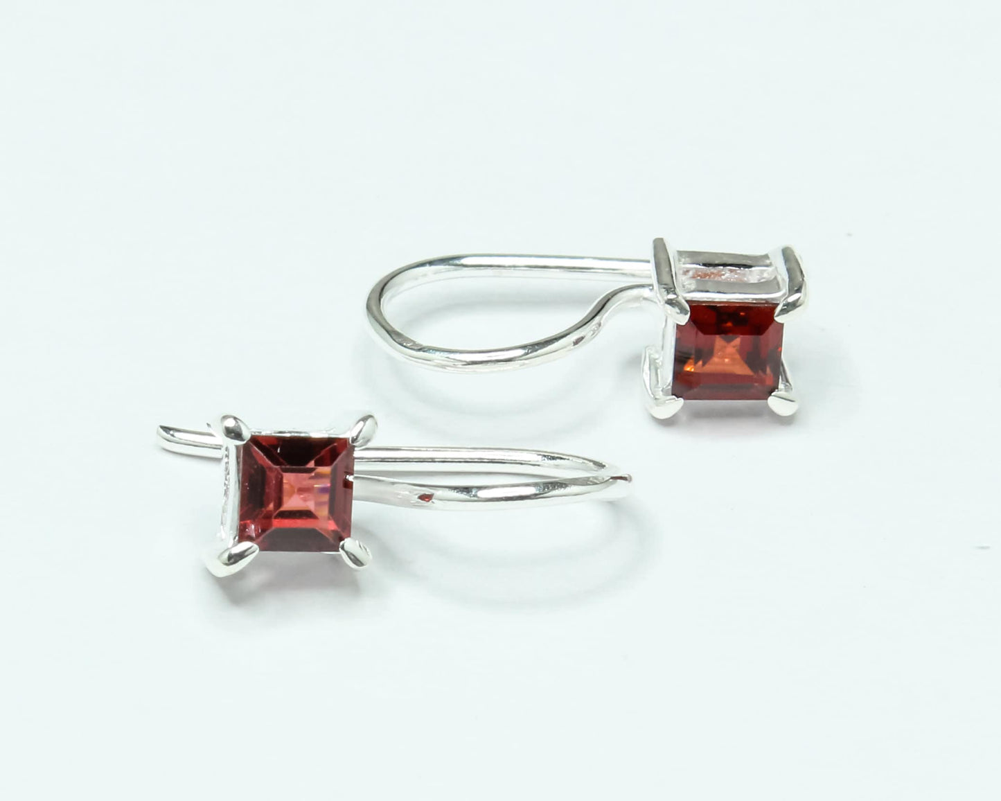 Square Red GARNET Gems 925 Silver Simple Prong Set Latch-Back Earrings