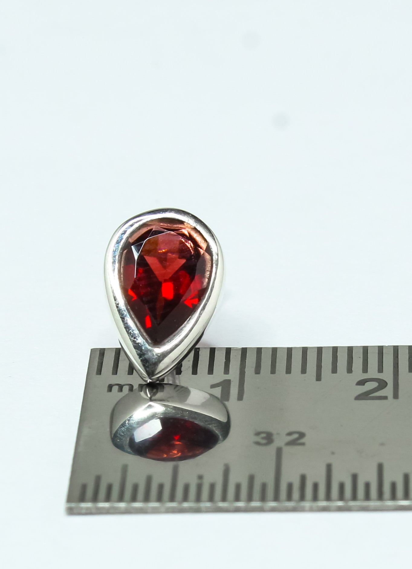 Pear/Teardrop Genuine Red GARNET Gems 925 Silver Simple Stud Earrings