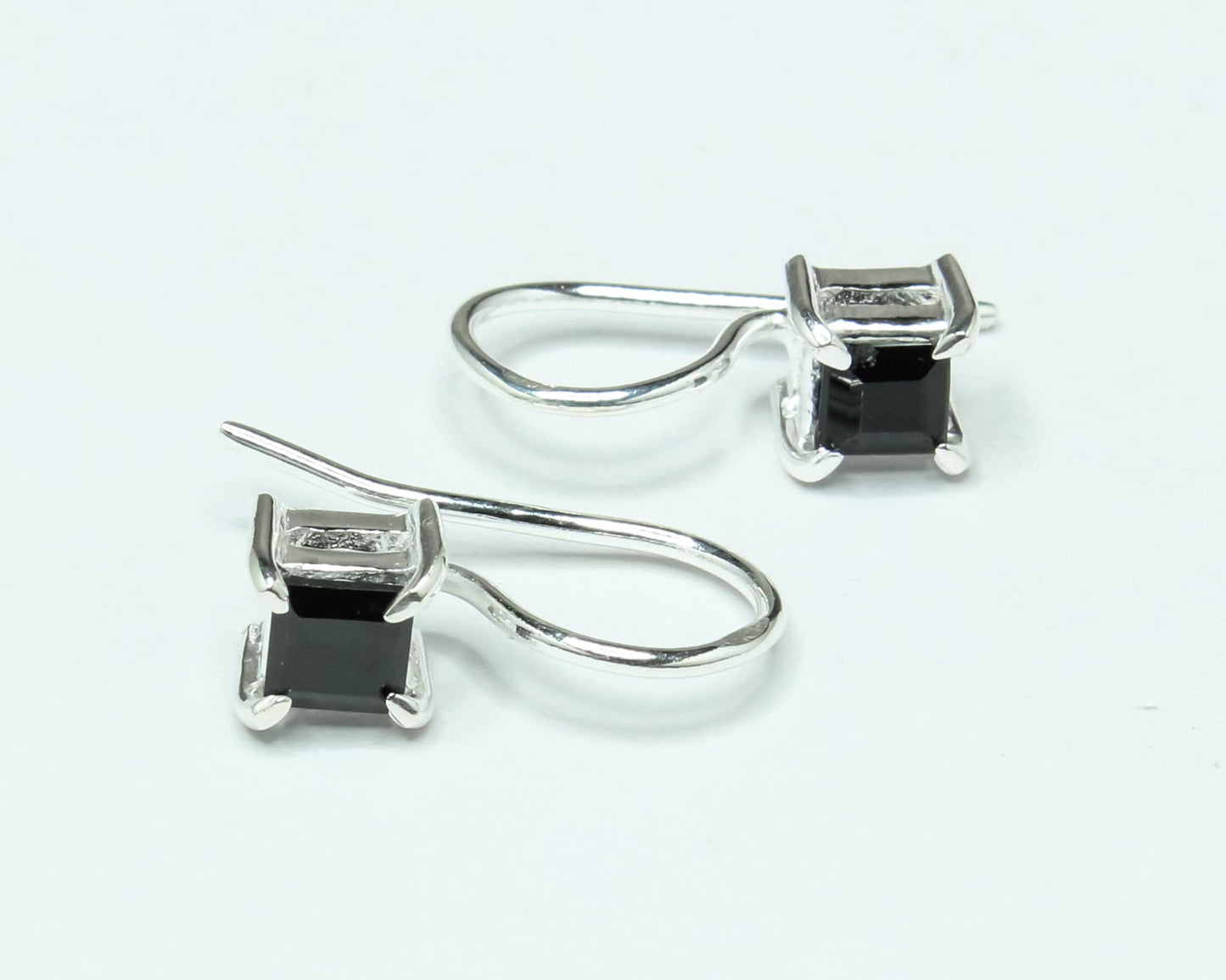 Square Black ONYX Gems 925 Silver Simple Prong Set Latch-Back Earrings