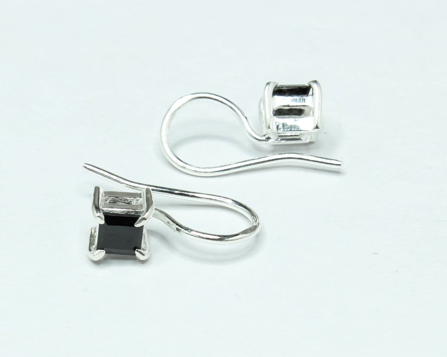 Square Black ONYX Gems 925 Silver Simple Prong Set Latch-Back Earrings