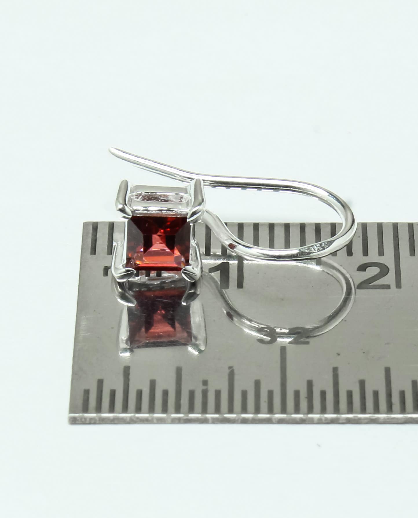 Square Red GARNET Gems 925 Silver Simple Prong Set Latch-Back Earrings