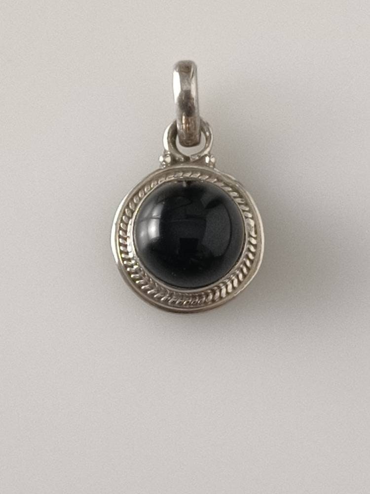 Minimalist black onyx pendant, Black pendant, round black onyx pendant, pendant black onyx, oxidized silver pendant, dots, beads, Australia, Zorbajewellers