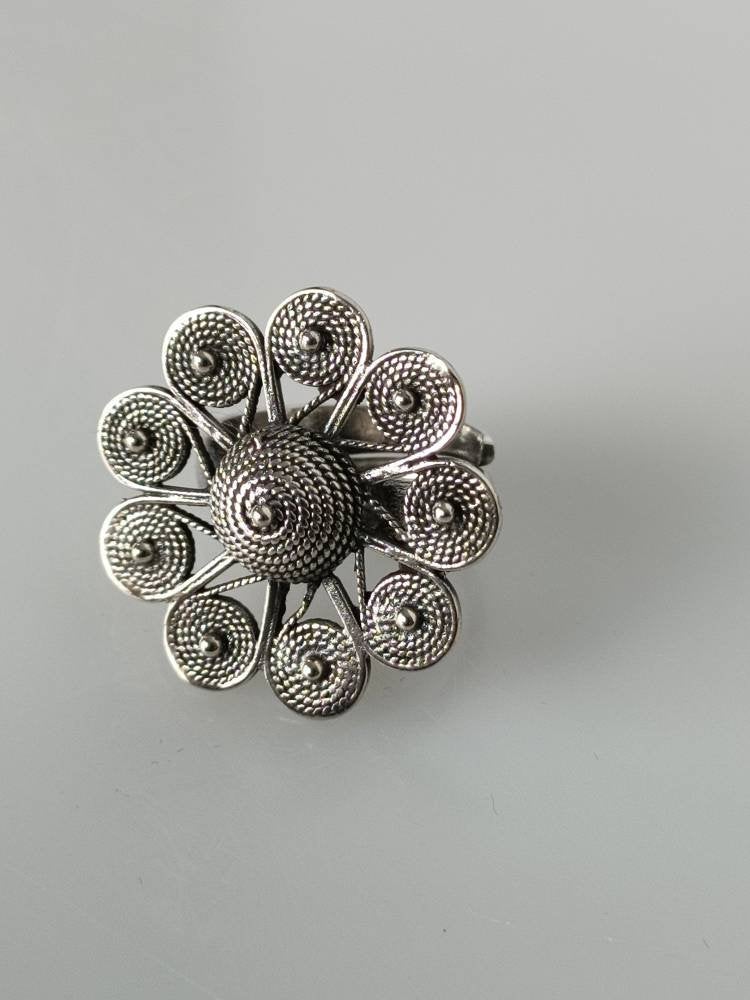 Large flower ring, spring flower ring, silver flower ring, Oxidized flower ring, oxidized silver ring, adjustable silver ring, Australia, Zorbajewellers