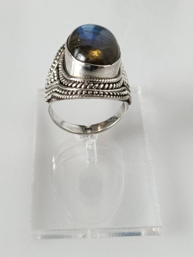 Bohemian labradorite ring, labradorite silver ring, big labradorite ring, oxidized labradorite ring, oxidized silver ring, boho, Australia, Zorbajewellers