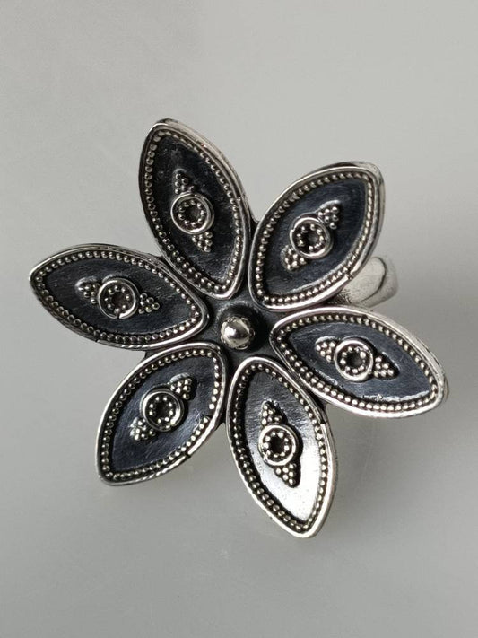 Large flower ring, spring flower ring, silver flower ring, Oxidized flower ring, oxidized silver ring, adjustable silver ring, Australia, Zorbajewellers