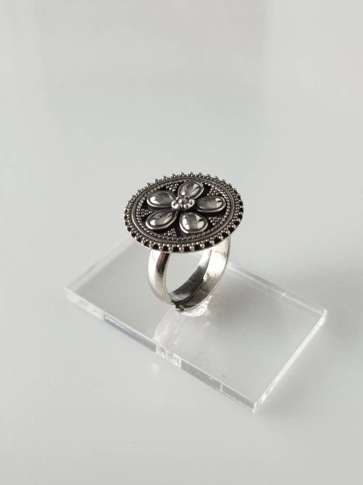 Oxidized silver ring,  spring flower ring, oxidized flower ring, round flower ring, round shield ring, adjustable silver ring, Australia, Zorbajewellers