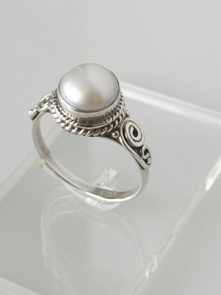 White pearl ring, stackable pearl ring, silver pearl ring, white pearl silver ring, boho pearl ring, silver ring, gemstone ring, Australia, Zorbajewellers