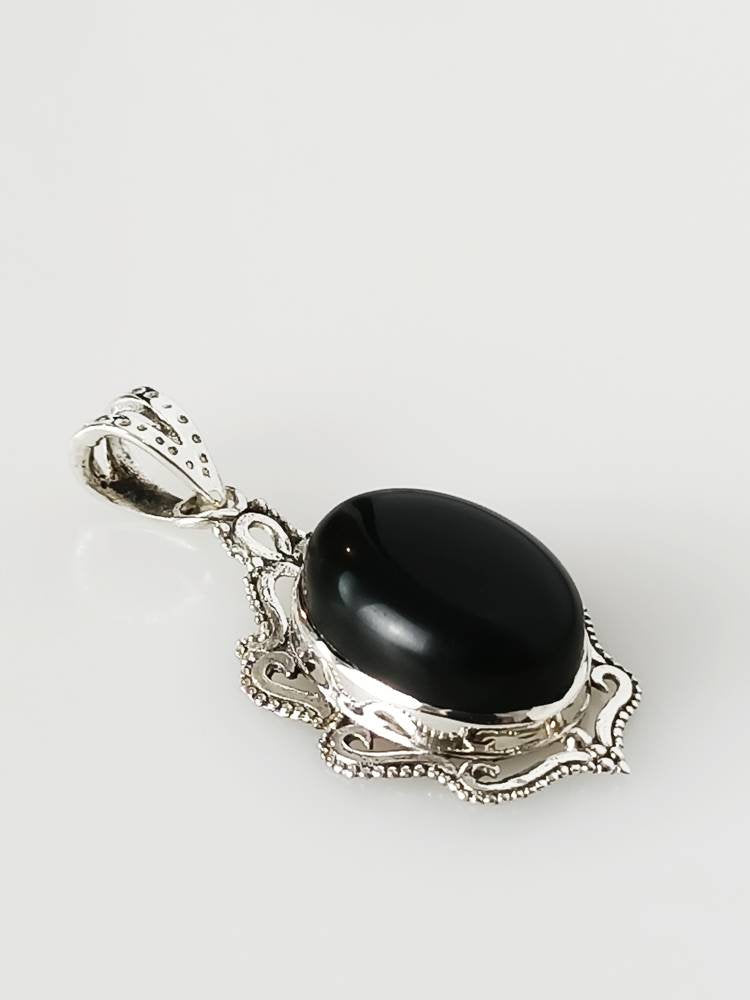 Big Oval Genuine Black Onyx Gemstone and Solid 925 Sterling Silver Boho lace Frame Pendant, Leo Zodiac December Birthstone Gift, Australia, Zorbajewellers