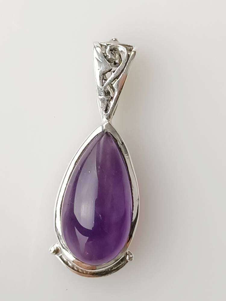 Amethyst pendant deals silver