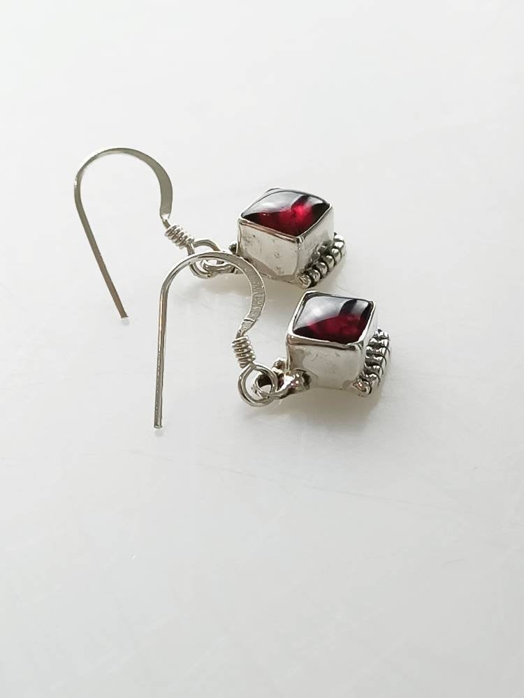 Square Boho Red Garnet earrings, Red garnet earrings in sterling silver, red wine colour gemstones, Capricorn, January birthstone, Australia, Zorbajewellers