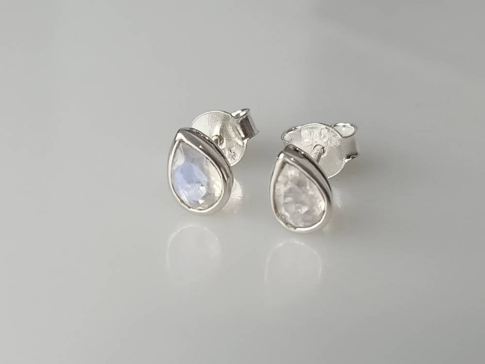 Genuine MOONSTONE Gems SOLID 925 SILVER Minimalist Teardrop/Pear/ Leaf Shaped Stud Earrings, June Birthstone & Cancer Zodiac Gift, Australia, Zorbajewellers