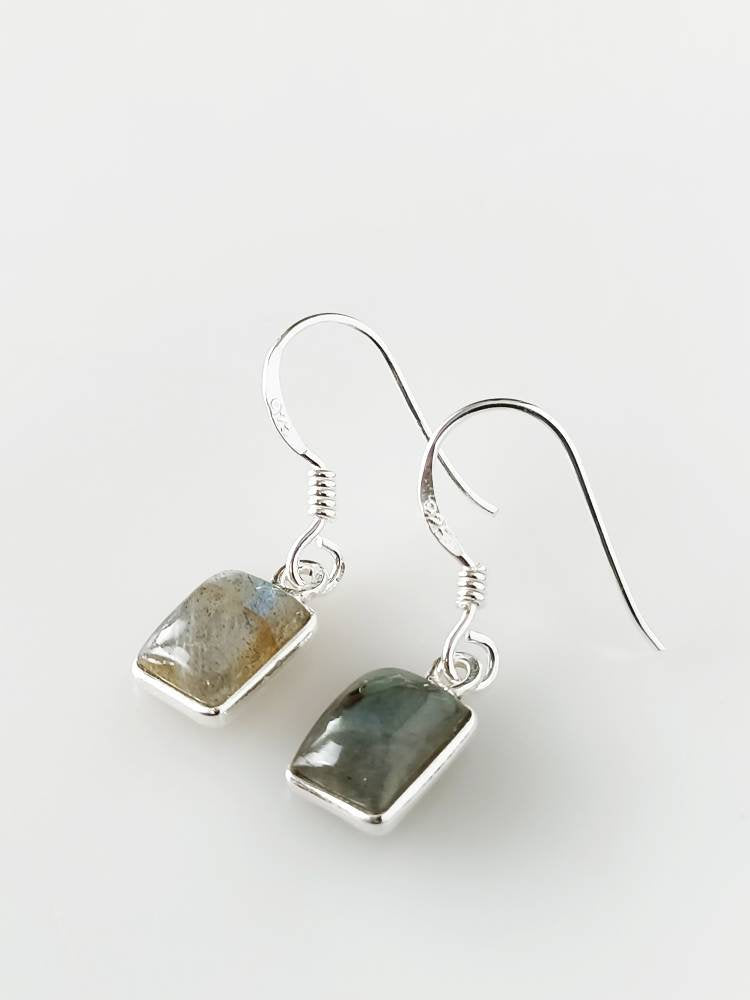 Minimalist Rectangle/Geometric LABRADORITE SOLID 925 SILVER earrings, Gray Labradorite Gems Silver Earrings, Green Gems Earrings, Australia, Zorbajewellers