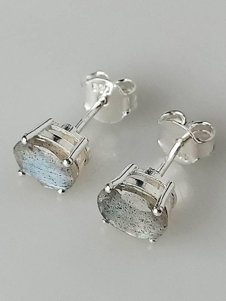 Genuine LABRADORITE Gems Solid 925 SILVER Prong Stud Earrings, MEDIUM Oval Shaped Labradorite Cut stone Solid 925 Silver Earrings, Australia, Zorbajewellers