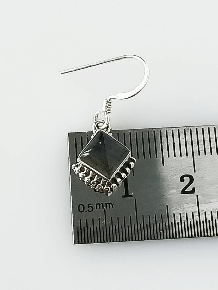 LABRADORITE Gemstones SOLID 925 Oxidized SILVER square Shaped Boho Earrings, Grey Labradorite Gems Silver Earrings, Green Gems, Australia, Zorbajewellers