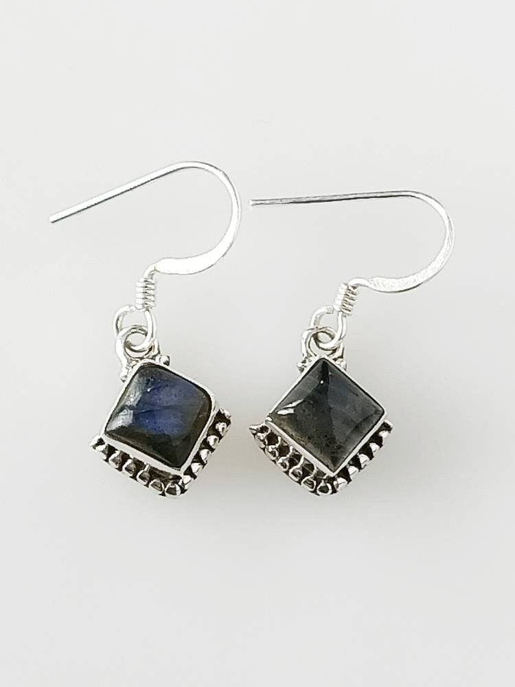 LABRADORITE Gemstones SOLID 925 Oxidized SILVER square Shaped Boho Earrings, Grey Labradorite Gems Silver Earrings, Green Gems, Australia, Zorbajewellers