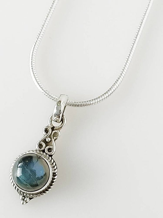 Genuine Labradorite Gemstone SOLID 925 Oxidized SILVER Filigree Style Pendant, Labradorite Pendant, Gray Green Blue Gemstone Gift, Australia, Zorbajewellers