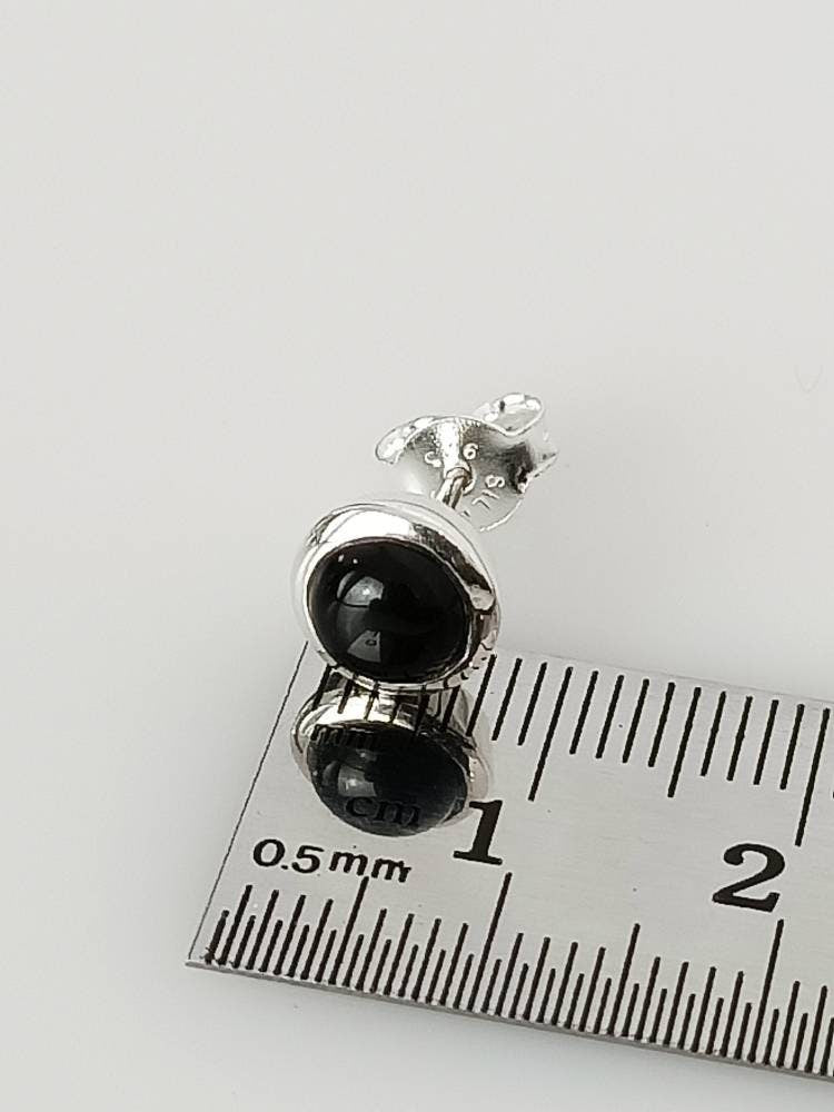 Black stud earrings, black onyx stud earrings, black onyx silver stud earrings, black onyx studs, classy black stud earrings, Australia, Zorbajewellers