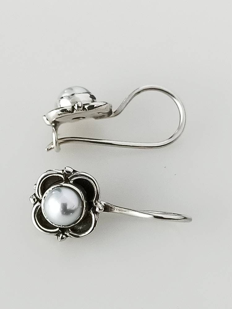 Genuine White Pearls Solid 925 Oxidized Silver Latch-back Flower Earrings, White Pearl Oxidized Silver Flower Latch-back Earrings, Australia, Zorbajewellers