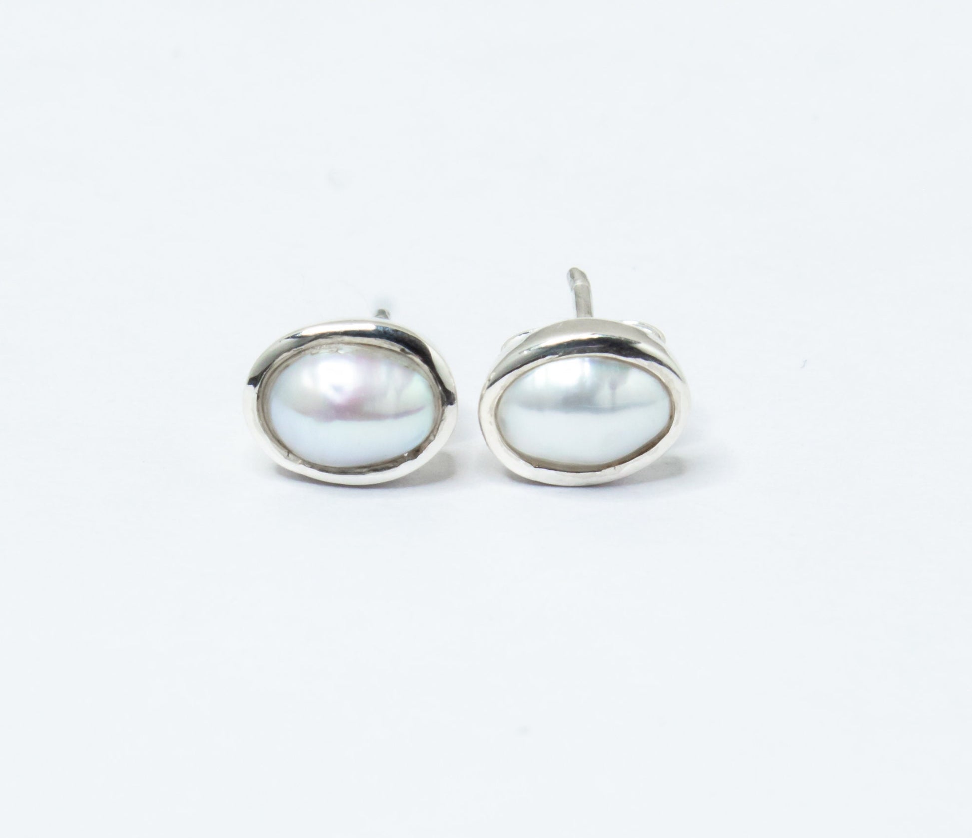 Oval Shape White PEARL Solid 925 Sterling Silver Stud Earrings, Minimalist Pearl Silver Studs, Pearl Studs, Pearl Earrings, Australia, Zorbajewellers