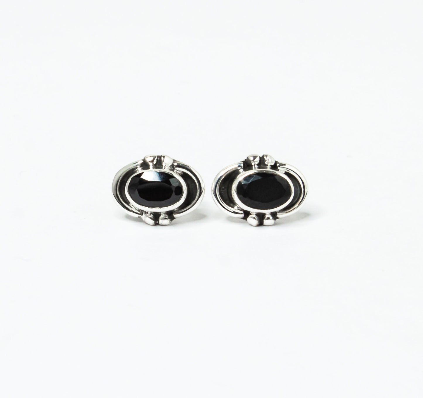 Genuine Black ONYX Gemstones Solid 925 Oxidized SILVER Oval Bohemian Stud Earrings, Black Stud, Leo Zodiac December Birthstone, Australia, Zorbajewellers