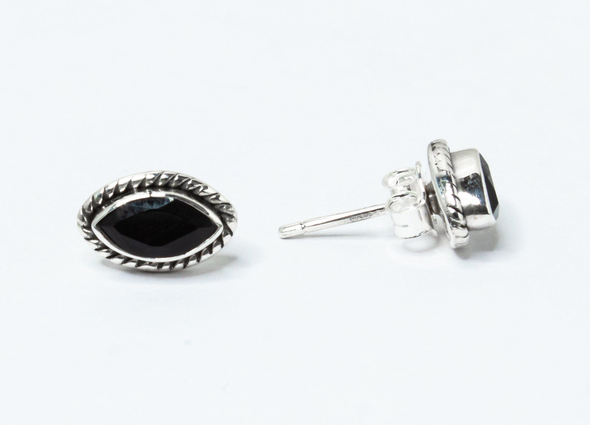 Genuine Black ONYX Gemstones Solid 925 Oxidized SILVER Marquise Leaf Stud Earrings, Black Stud, Leo Zodiac December Birthstone, Australia, Zorbajewellers