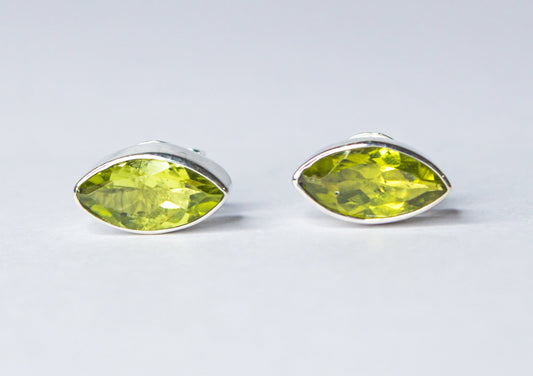 Genuine PERIDOT Gemstones Solid 925 Sterling SILVER Simple Leaf Shaped Stud Earrings, Olive Green Peridot Stud Earrings, Australia, Zorbajewellers