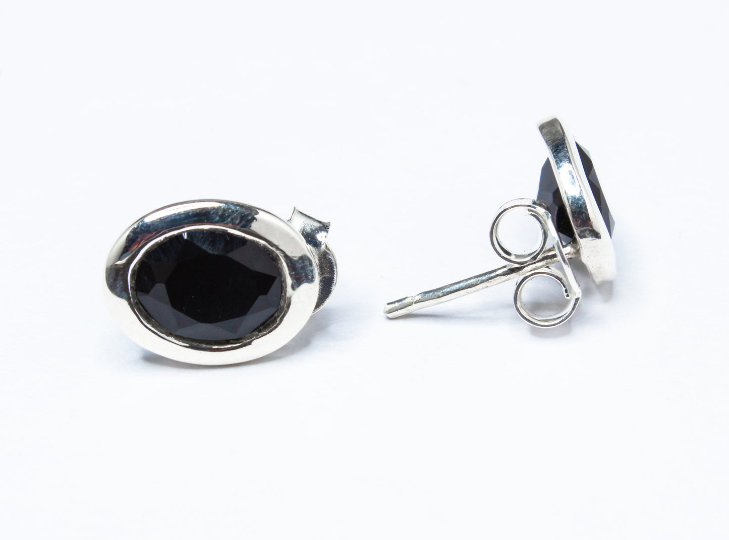 Genuine Black ONYX Gemstones Solid 925 Sterling Silver Oval Simple Stud Earrings, Black Stud, Leo Zodiac December Birthstone, Australia, Zorbajewellers