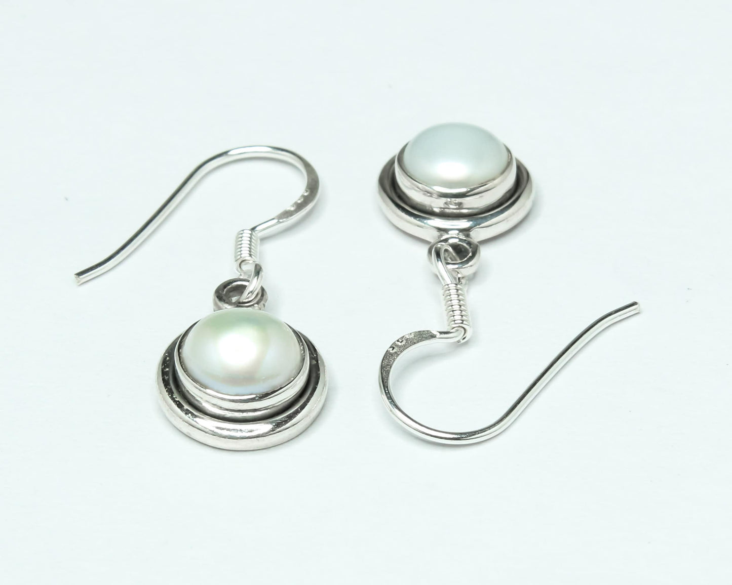 Round PEARL Gems Solid 925 SILVER Minimalist White Drop Earrings