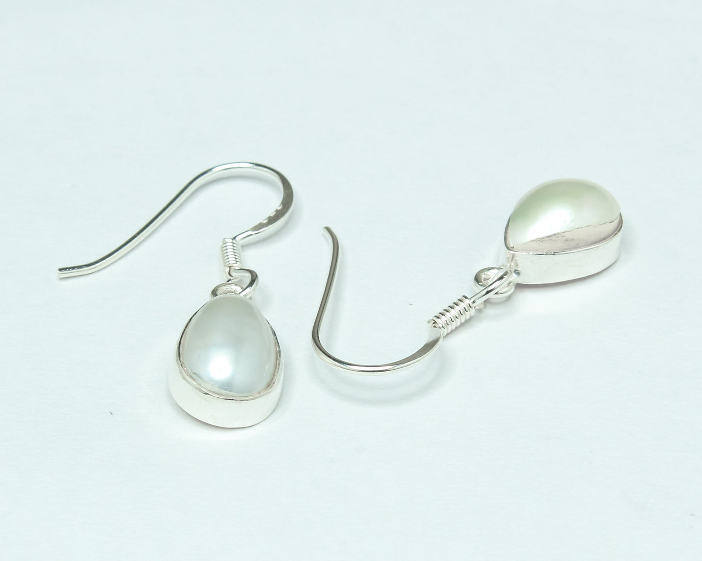 Pear/Teardrop PEARL Gems Solid 925 SILVER Minimalist White Drop Earrings